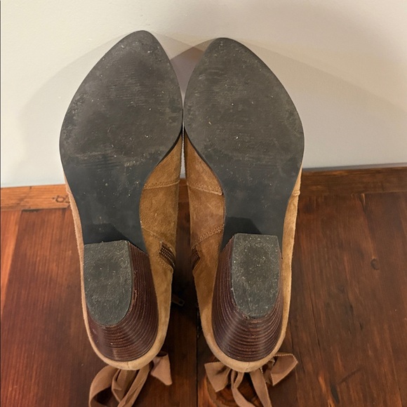 Bella Vita Elka Suede Ankle Booties Size 7.5 N - Picture 13 of 13